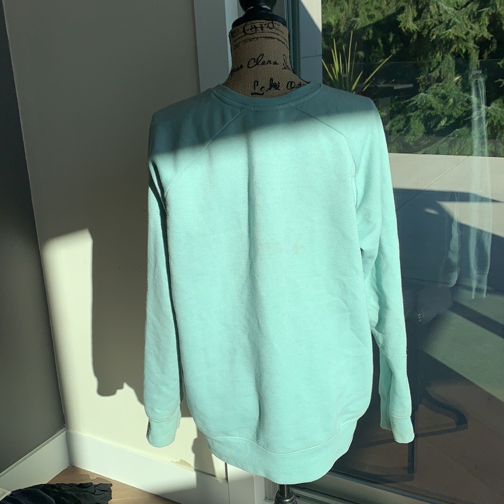 Northface crewneck - Picture 3 of 3